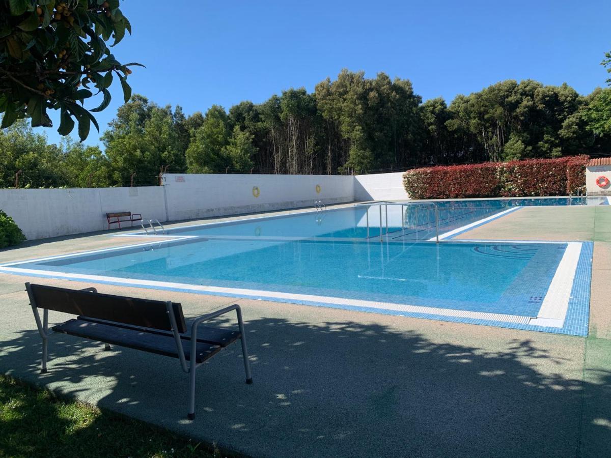 Urbanizacion Con Piscina Arnelas Санхенхо Экстерьер фото