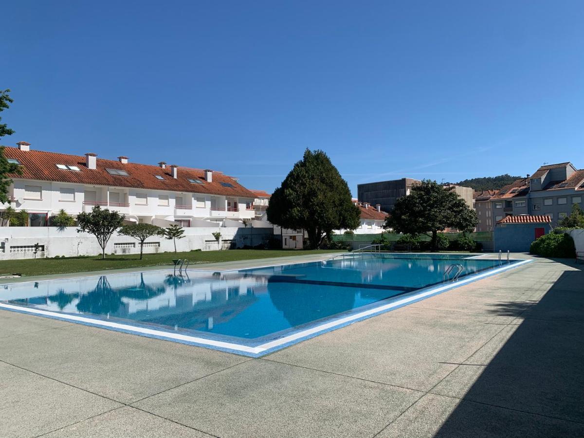 Urbanizacion Con Piscina Arnelas Санхенхо Экстерьер фото